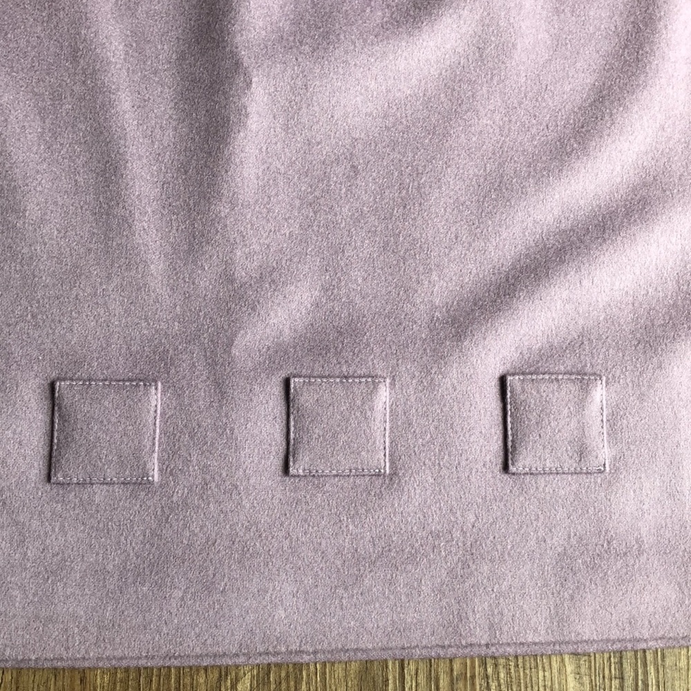 Hugo Boss wool skirt. - Picture 3 of 7